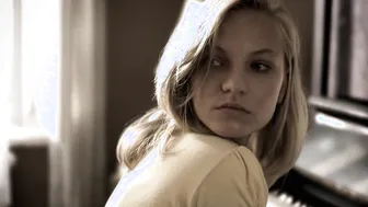 Michalina Rodak - The Fence (Ogrodzenie) (2018)