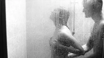 Yuliya Khlynina – Weekend (2014)