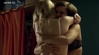 Marie Denarnaud, Peggy Martineau - Les vivants et les morts (2009) S1