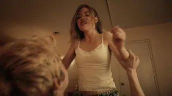 Imogen Poots – Mobile Homes (2017)