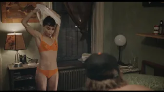 Zoë Kravitz - Caught Stealing (2025)