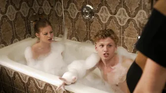 Martina Ebm, Zoe Straub, Adina Vetter, Proschat Madani, Julia Stemberger, Nina Proll, Nicole Beutler - Vorstadtweiber s02e01-10 (2016)