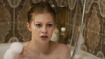 Martina Ebm, Zoe Straub, Adina Vetter, Proschat Madani, Julia Stemberger, Nina Proll, Nicole Beutler - Vorstadtweiber s02e01-10 (2016)