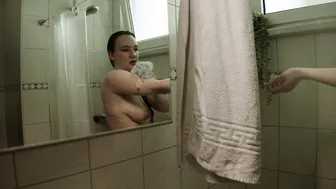 Gwen-Justine Maxi Kraft - Und bitte! (2025)