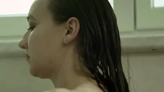 Gwen-Justine Maxi Kraft - Und bitte! (2025)