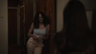 Elli Rhiannon Müller Osborne - Ida tar ansvar s01e01-08 (2022)