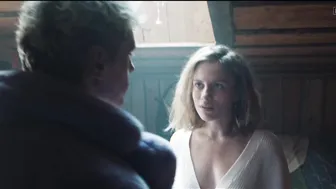 Viktoriya Klinkova, Viktoriya Agalakova, Natalya Zemtsova - Vongozero. The Outbreak (Epidemiya) s01e01-02 (2021)