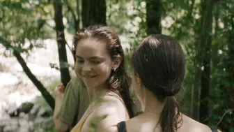 Mina Svajger, Jara Sofija Ostan - Kaj ti je deklica (2025)