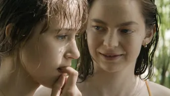 Mina Svajger, Jara Sofija Ostan - Kaj ti je deklica (2025)