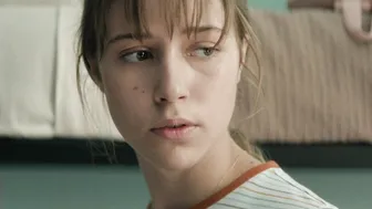 Mina Svajger, Jara Sofija Ostan - Kaj ti je deklica (2025)