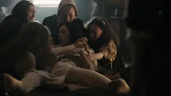 Hermione Corfield, Lauren McQueen- Outlander Blood Of My Blood s01e06 (2025)