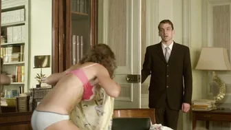 Sophie de Fürst, Alexandra Lamy - L'oncle Charles (2012)