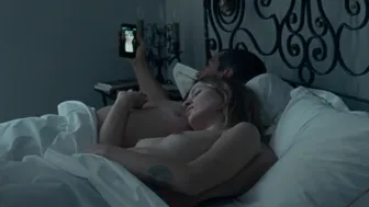 Christa Theret, Juliette Binoche - Doubles vies (2018)