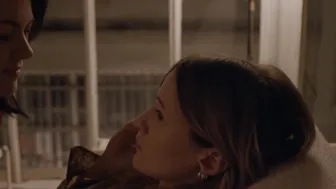 Christa Theret, Juliette Binoche - Doubles vies (2018)