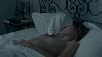 Christa Theret, Juliette Binoche - Doubles vies (2018)