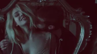 Laure Massard - Entre loup et chien (2017)