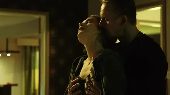 Jessica Grabowsky, Dorte Roemer, Jenni Utriainen – 8-Pallo (2013)