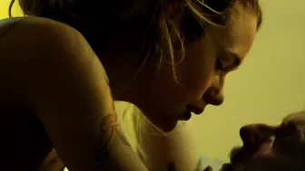 Jessica Grabowsky, Dorte Roemer, Jenni Utriainen – 8-Pallo (2013)