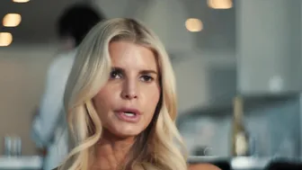 Kim Kardashian, Jessica Simpson, Teyana Taylor, Niecy Nash - All's Fair s01e01-03 (2025)