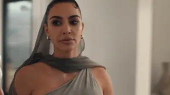 Kim Kardashian, Jessica Simpson, Teyana Taylor, Niecy Nash - All's Fair s01e01-03 (2025)