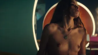 Francesca Colucci, Carolina Crescentini, Caterina Rossi, Sofia Migliaccio, Nina Torresi, Tania Watson, etc - Mrs Playmen s01e01-07 (2025)