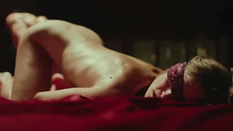 Svenja Jung, Hanna Hilsdorf - Naked s01e01-06 (2025)