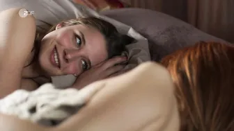 Svenja Jung, Claudia Eisinger  - Zarah Wilde Jahre (2017)