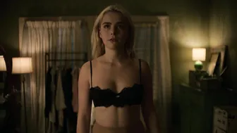 Diane Kruger, Kiernan Shipka, Erika Alexander, Courtlyn Cannan - Swimming with Sharks s01e01-06 (2022)