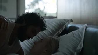 Diane Kruger, Kiernan Shipka, Erika Alexander, Courtlyn Cannan - Swimming with Sharks s01e01-06 (2022)