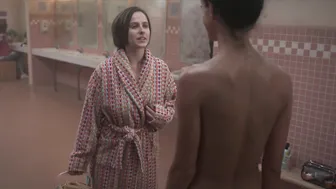 Pauline Chalamet, Amrit Kaur, Renee Rapp – The Sex Lives of College Girls s01e07-08 (2021)