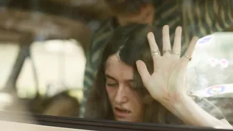 Sarah Pidgeon, Tanzyn Crawford, Kathryn Hahn, Aneasa Yacoub - Tiny Beautiful Things s01e01-07 (2023)