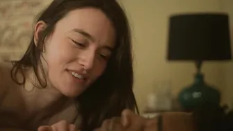 Sarah Pidgeon, Tanzyn Crawford, Kathryn Hahn, Aneasa Yacoub - Tiny Beautiful Things s01e01-07 (2023)