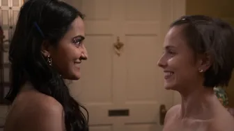 Pauline Chalamet, Amrit Kaur, Nili Rain Segal, Lauren Spencer, Sierra Katow - The Sex Lives of College Girls s01e02 (2021)