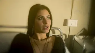 Fotinì Peluso - Everything Calls for Salvation (Tutto chiede salvezza) s01e02e05e07 (2022)