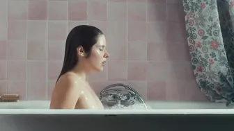 Daphne Patakia - L'appel de l'eau (2025)