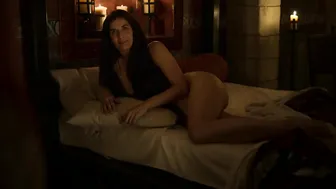 Elia Galera, Alicia Sanz, Sarah Perles - El Cid s01e01-05 (2020)