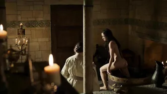 Elia Galera, Alicia Sanz, Sarah Perles - El Cid s01e01-05 (2020)