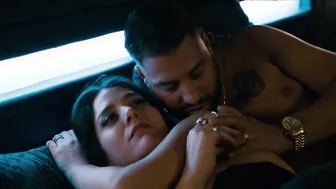 Anna Maria Mühe, Lena Schmidtke, Katharina Schüttler, Giannina Erfany-Far - Dogs of Berlin s01e01-10 (2018)