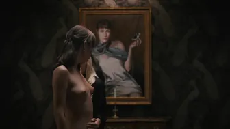 Almudena Amor, Karina Kolokolchykova, Vera Valdez - The Grandmother (La abuela) (2021)