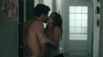 Verónica Orozco, Luna Baxter, Cony Camelo, Aina Martínez, Ana María Medina - Just Alice (Simplemente Alicia) s01e01-19 (2025)