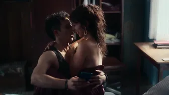 Verónica Orozco, Luna Baxter, Cony Camelo, Aina Martínez, Ana María Medina - Just Alice (Simplemente Alicia) s01e01-19 (2025)