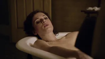 Anna McGahan, Danielle Cormack, Pauline Roxo, Emily Rose Brennan, Rachel Rowlatt, etc - Underbelly s04 (2011)