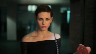 Elizaveta Shakira, Erika Bulataya, Sofya Gershevich - Razocharovannye s01e03 (2025)