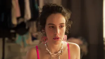 Elizaveta Shakira, Erika Bulataya, Sofya Gershevich - Razocharovannye s01e03 (2025)