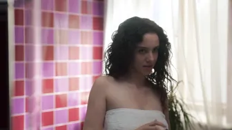 Elizaveta Shakira, Erika Bulataya, Sofya Gershevich - Razocharovannye s01e04-05 (2025)