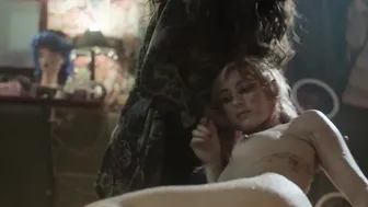 Ana Garibaldi, Camila Peralta, Tatu Glikman, Carolina Ramirez, Erika de Saatu, Valentina Zenere - In the Mud (En El Barro) s01e01-08 (2025)