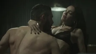 Ana Garibaldi, Camila Peralta, Tatu Glikman, Carolina Ramirez, Erika de Saatu, Valentina Zenere - In the Mud (En El Barro) s01e01-08 (2025)