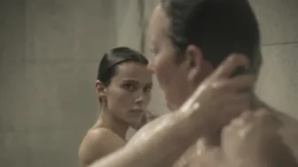 Ana Garibaldi, Camila Peralta, Tatu Glikman, Carolina Ramirez, Erika de Saatu, Valentina Zenere - In the Mud (En El Barro) s01e01-08 (2025)