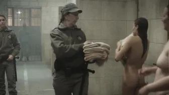 Ana Garibaldi, Camila Peralta, Tatu Glikman, Carolina Ramirez, Erika de Saatu, Valentina Zenere - In the Mud (En El Barro) s01e01-08 (2025)