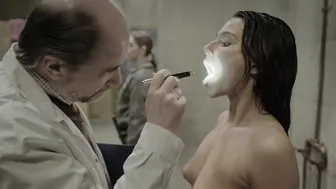 Ana Garibaldi, Camila Peralta, Tatu Glikman, Carolina Ramirez, Erika de Saatu, Valentina Zenere - In the Mud (En El Barro) s01e01-08 (2025)